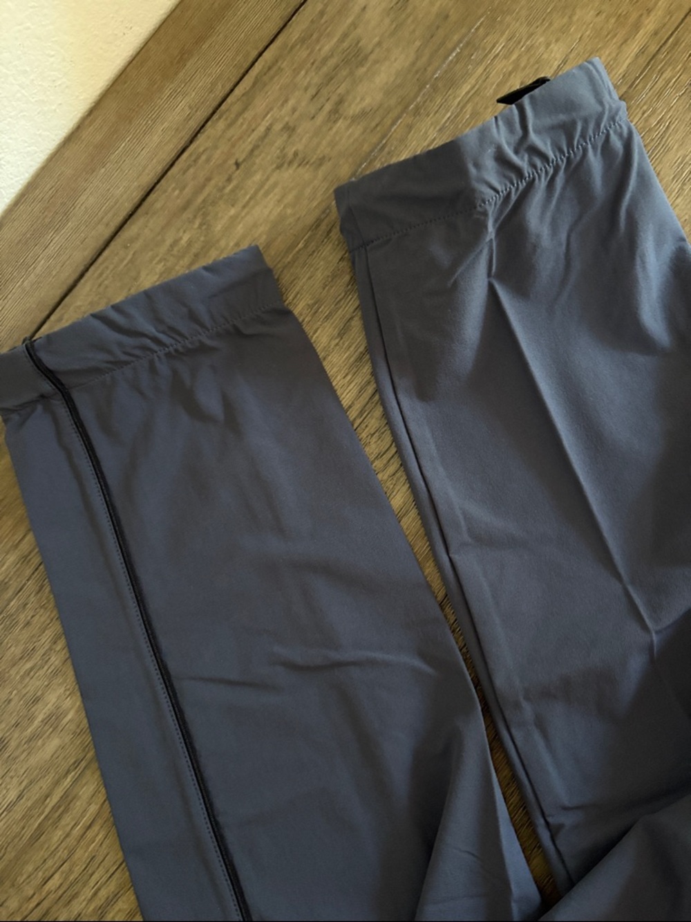 NWT [On] Cloud Running Active Pants Performance Joggers Navy Blue Women’s L - Picture 7 of 14